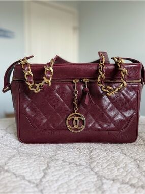 VINTAGE CHANEL JUMBO CAVIAR VANITY CASE-BURGUNDY-24K Gold Plated-1 Series